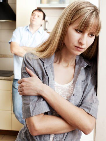 Couple considering the difference between contested and uncontested divorce